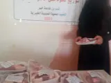 توزيع لحوم ضمن مشروع أجر وعافية